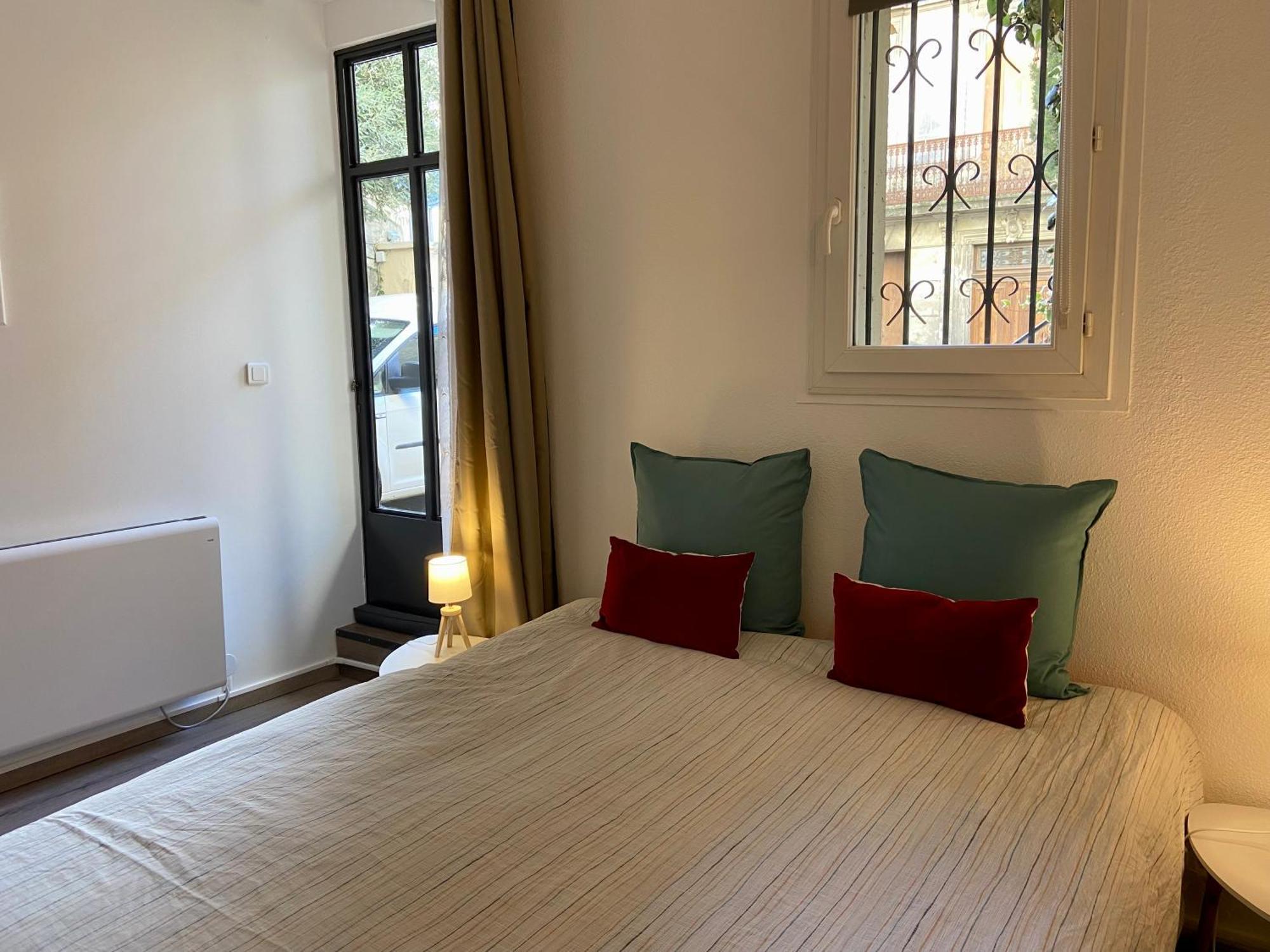 Casa-Belle Panzió Sérignan Kültér fotó